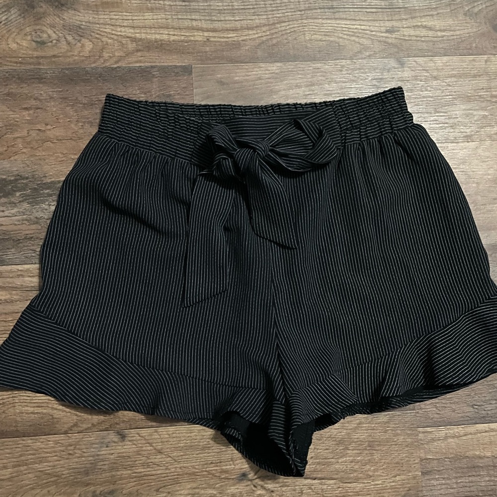 Boutique shorts with ruffles and a bow!